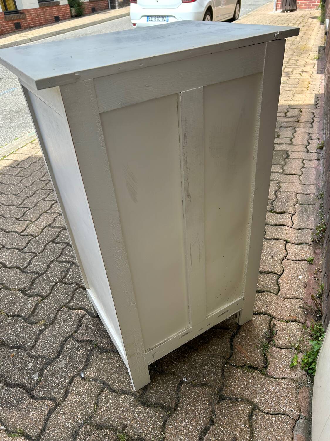 Small Parisian piece of furniture