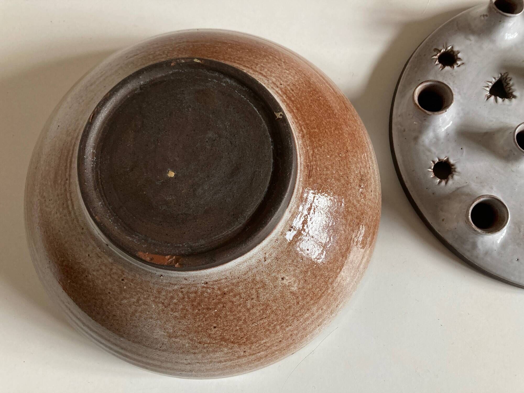 Ceramic pique flowers by Jeanne and Norbert Pierlot 1970 Château de Ratilly