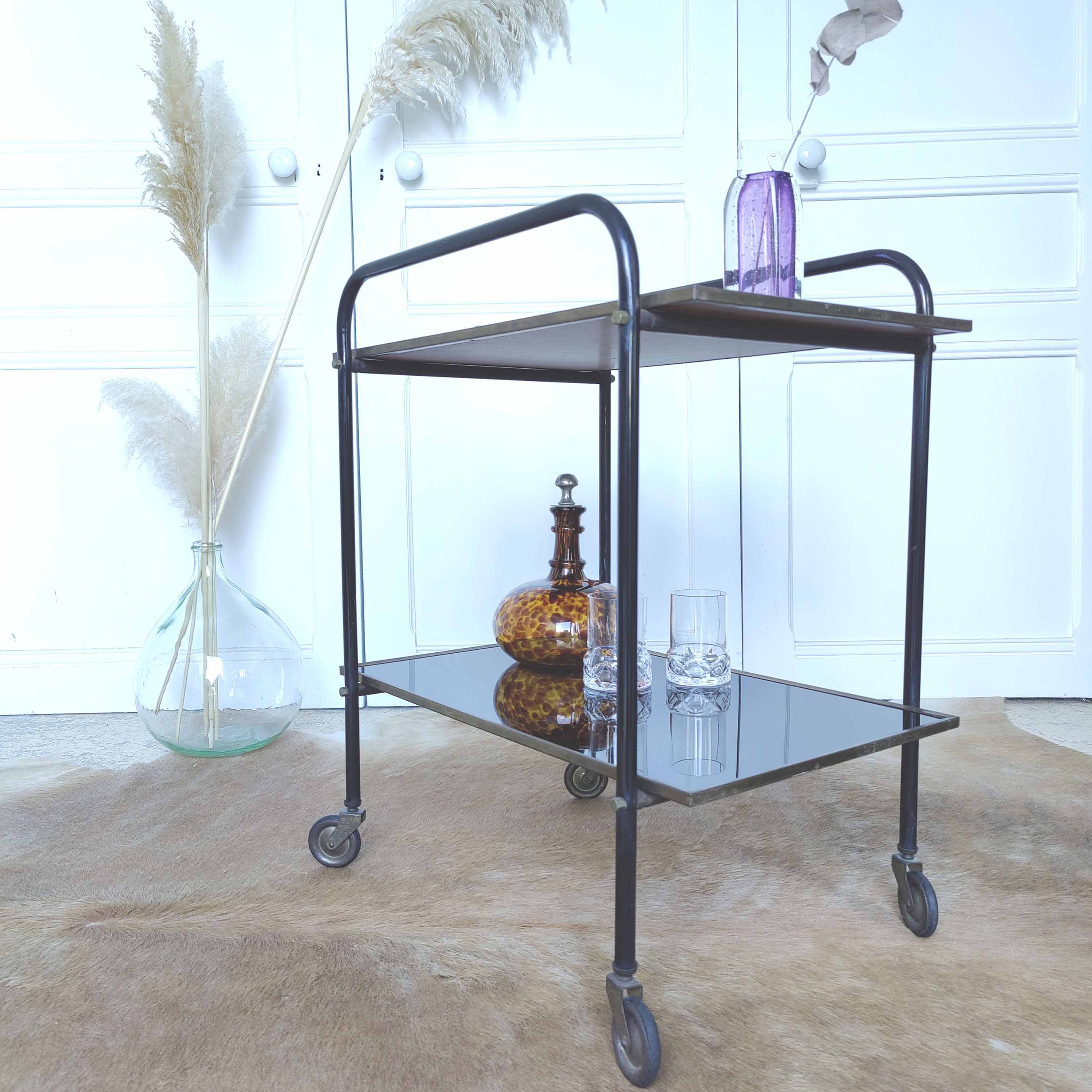 Dessert bar metal black and gold glass black 50s