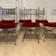 6 chaises curule en fer forgé avec assise en velours rouge