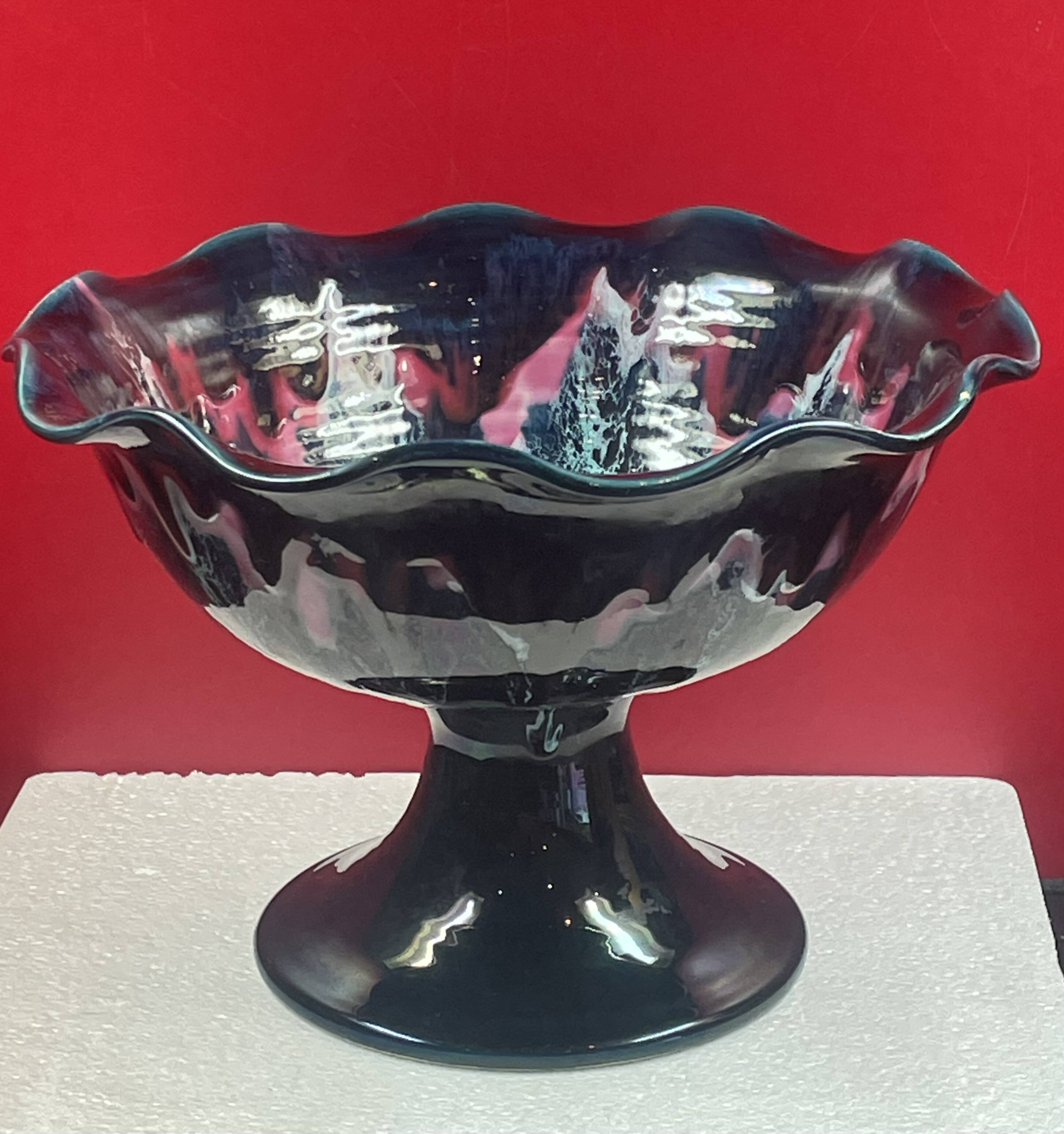 Large shower stand bowl with wave-shaped edges Vallauris 1970