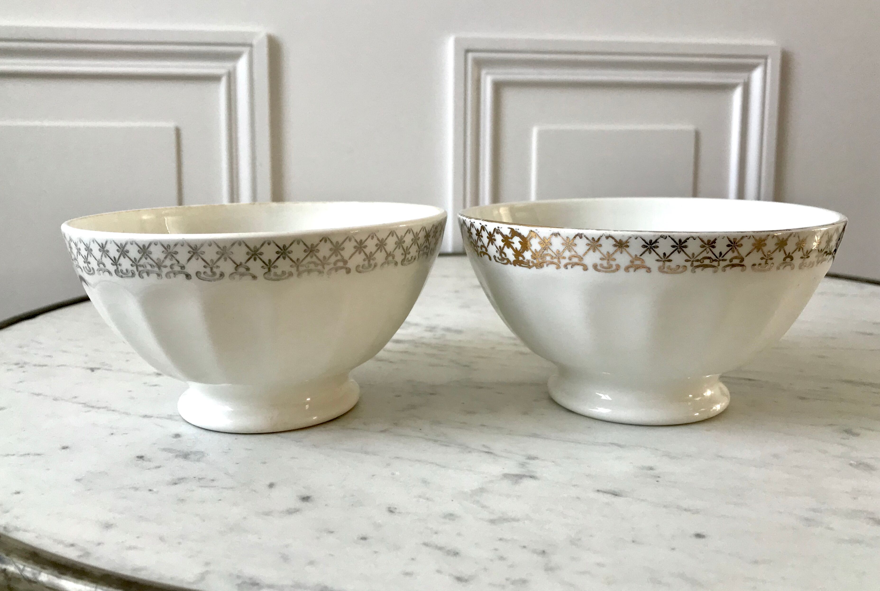 Duo of bowls with silver or gold vintage border 50s