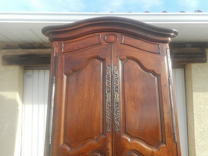 Encadrement et portes de placard louis xv en noyer du xix ème siecle n° 1
