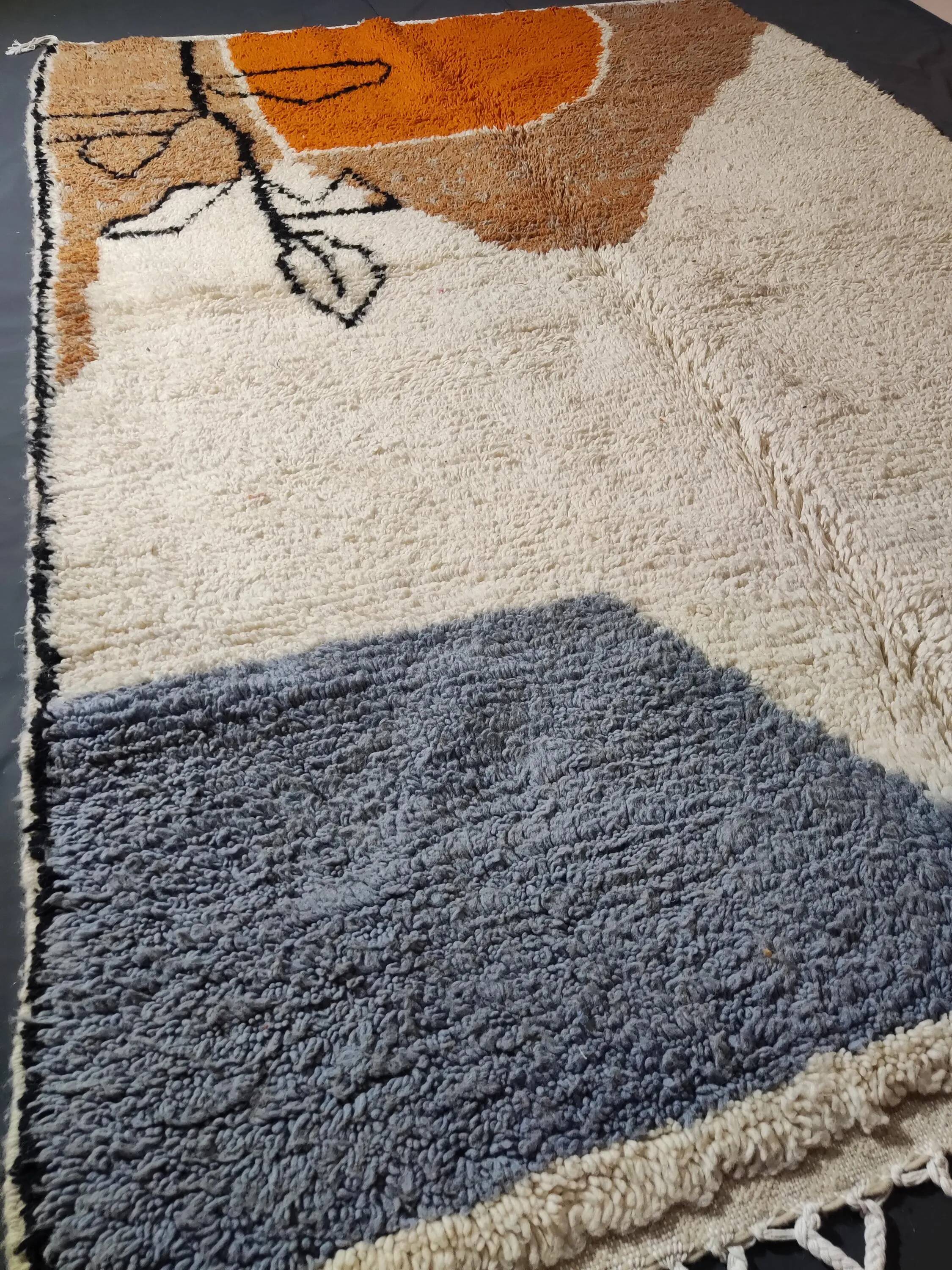 Handmade traditional carpet 250cm x 150cm Moroccan