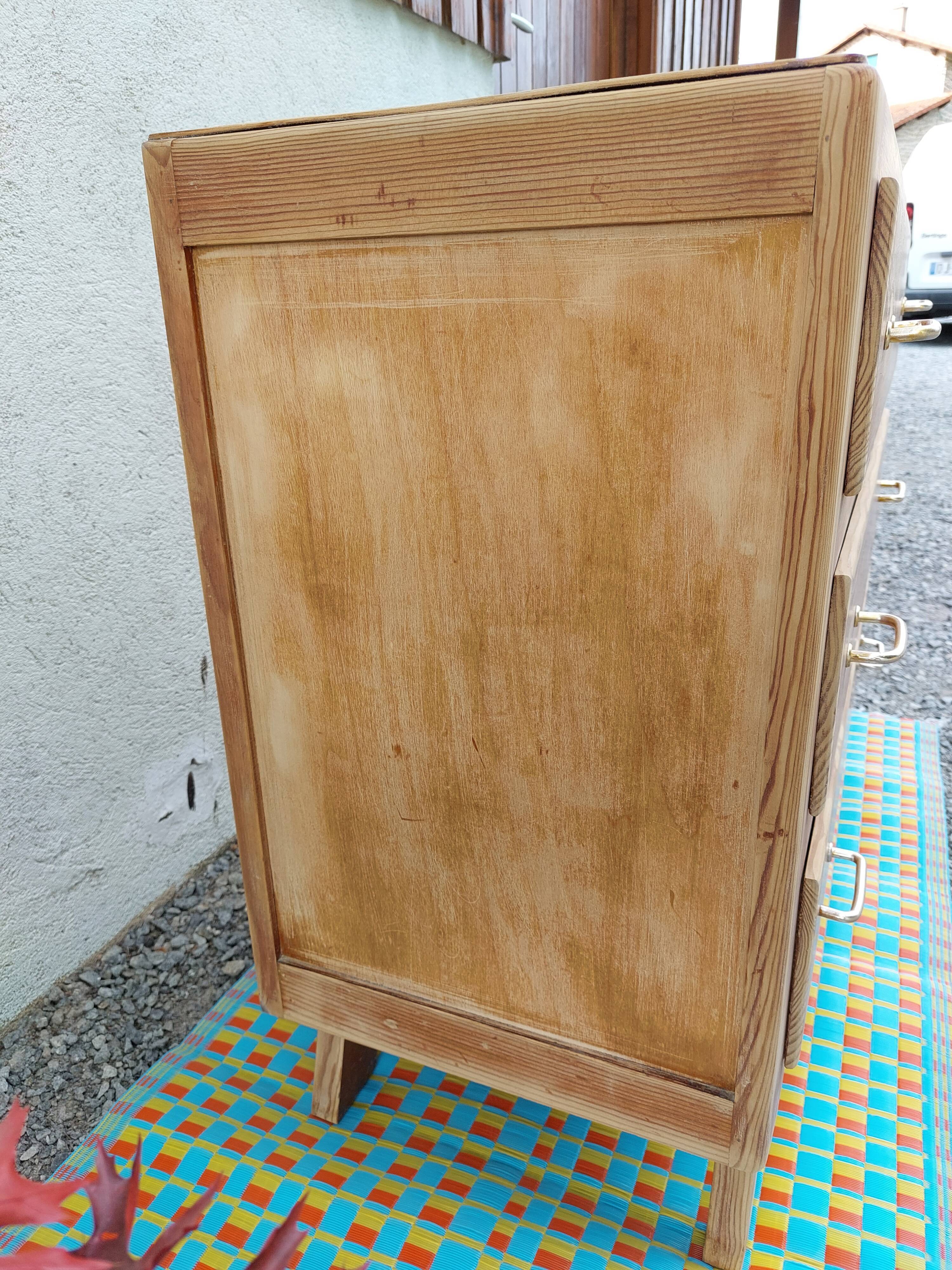 Sanded chest of drawers