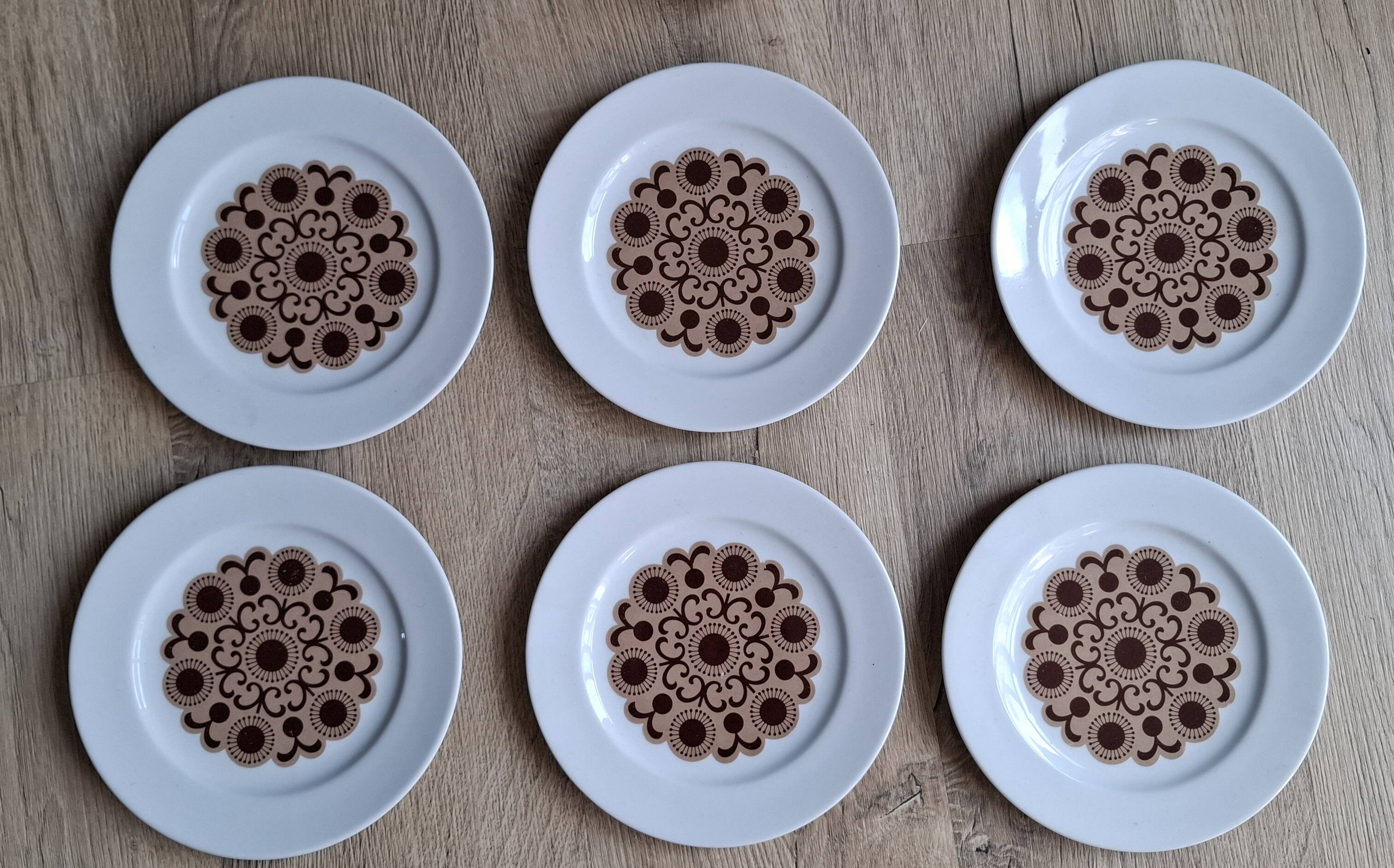 Set of 6 Arzberg plates