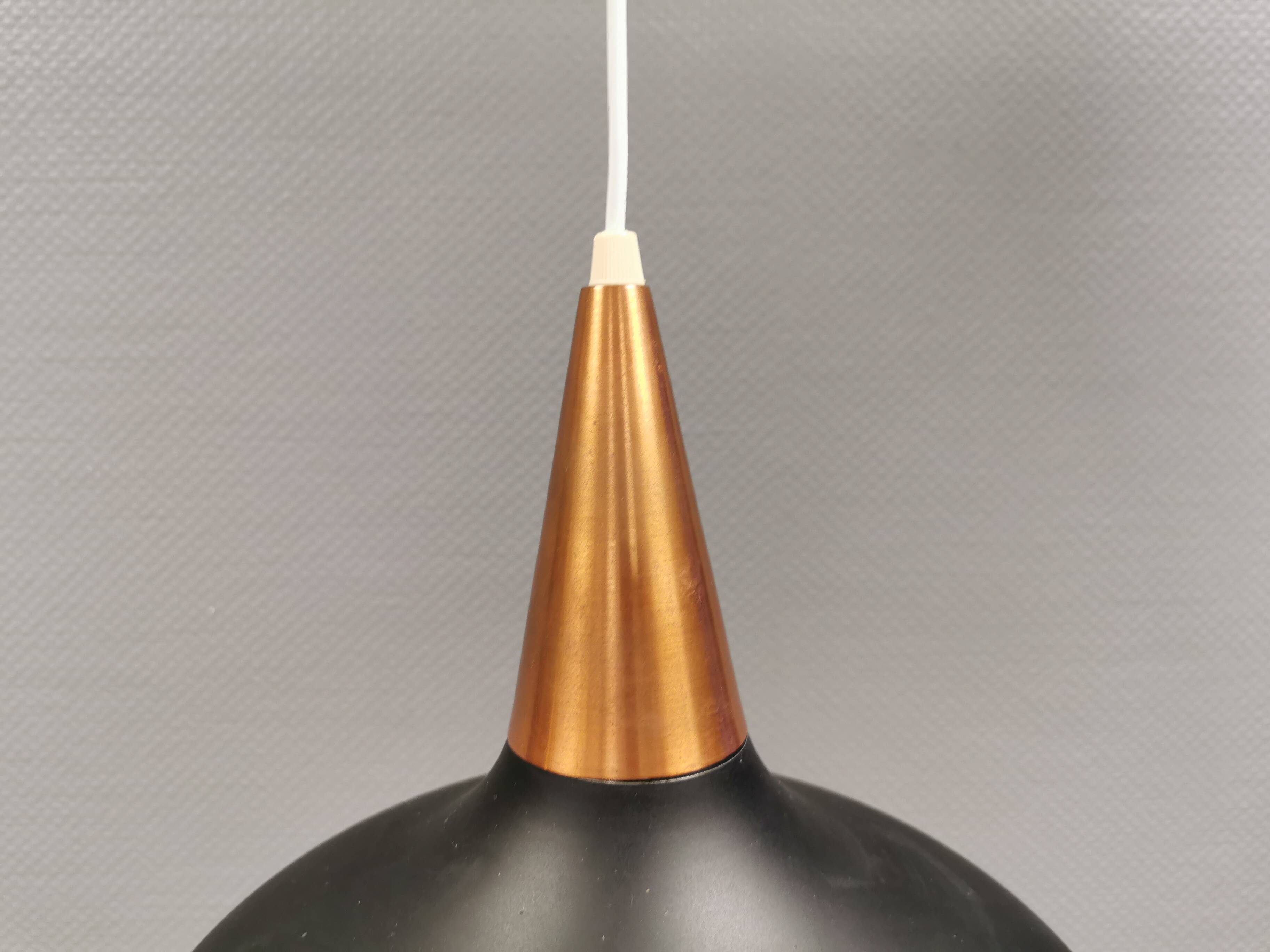 Hanging lamp from the 1970s Denmark.