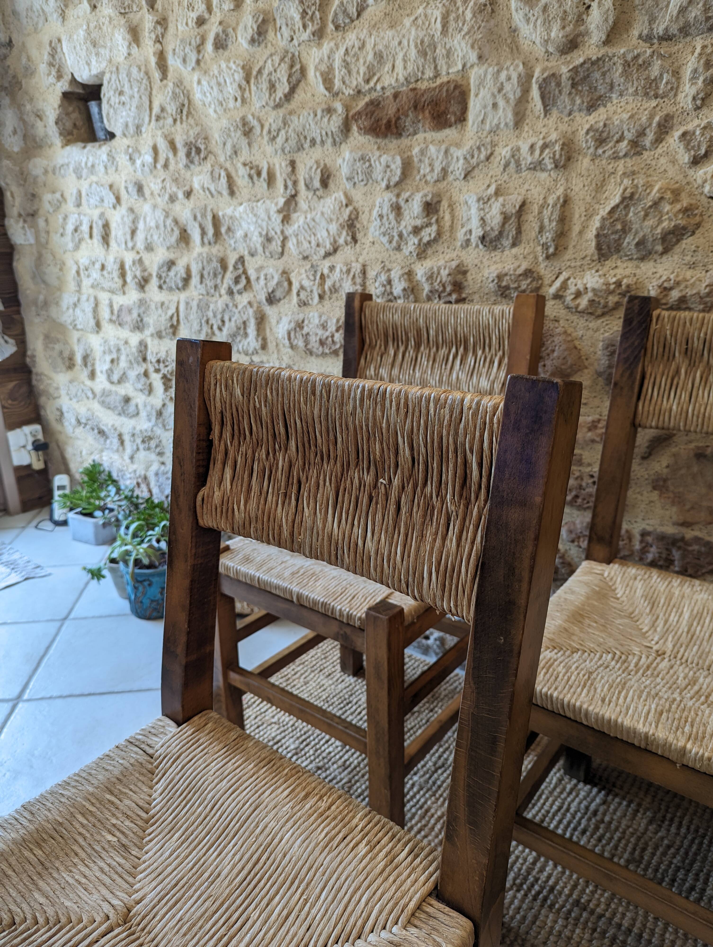 Chaises brutaliste