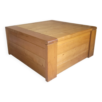 Les Arcs coffee table trunk