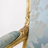 Salon de style Louis XV à chassis en bois doré. Circa 1880.