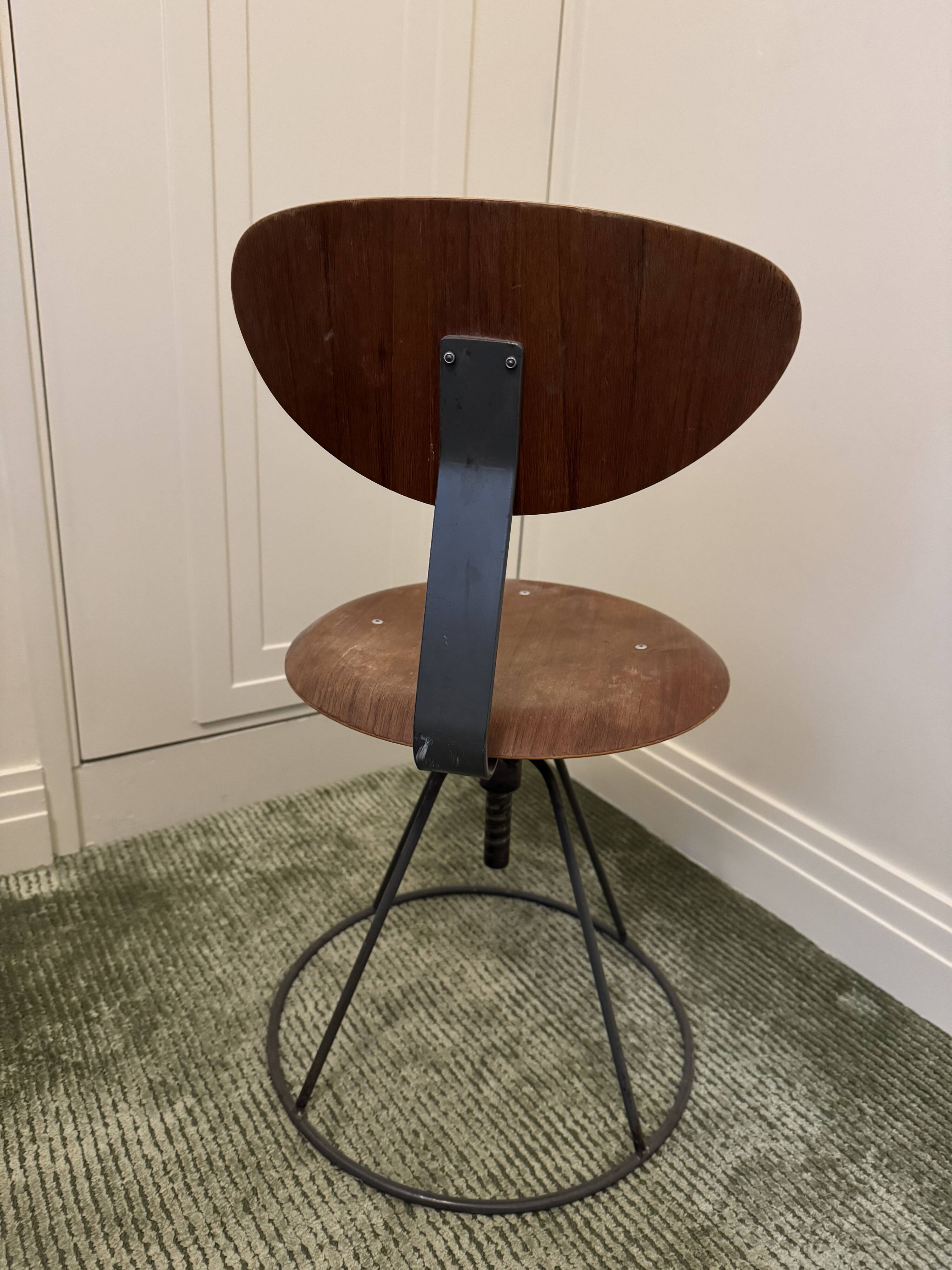 Industrial chair in wood and steel