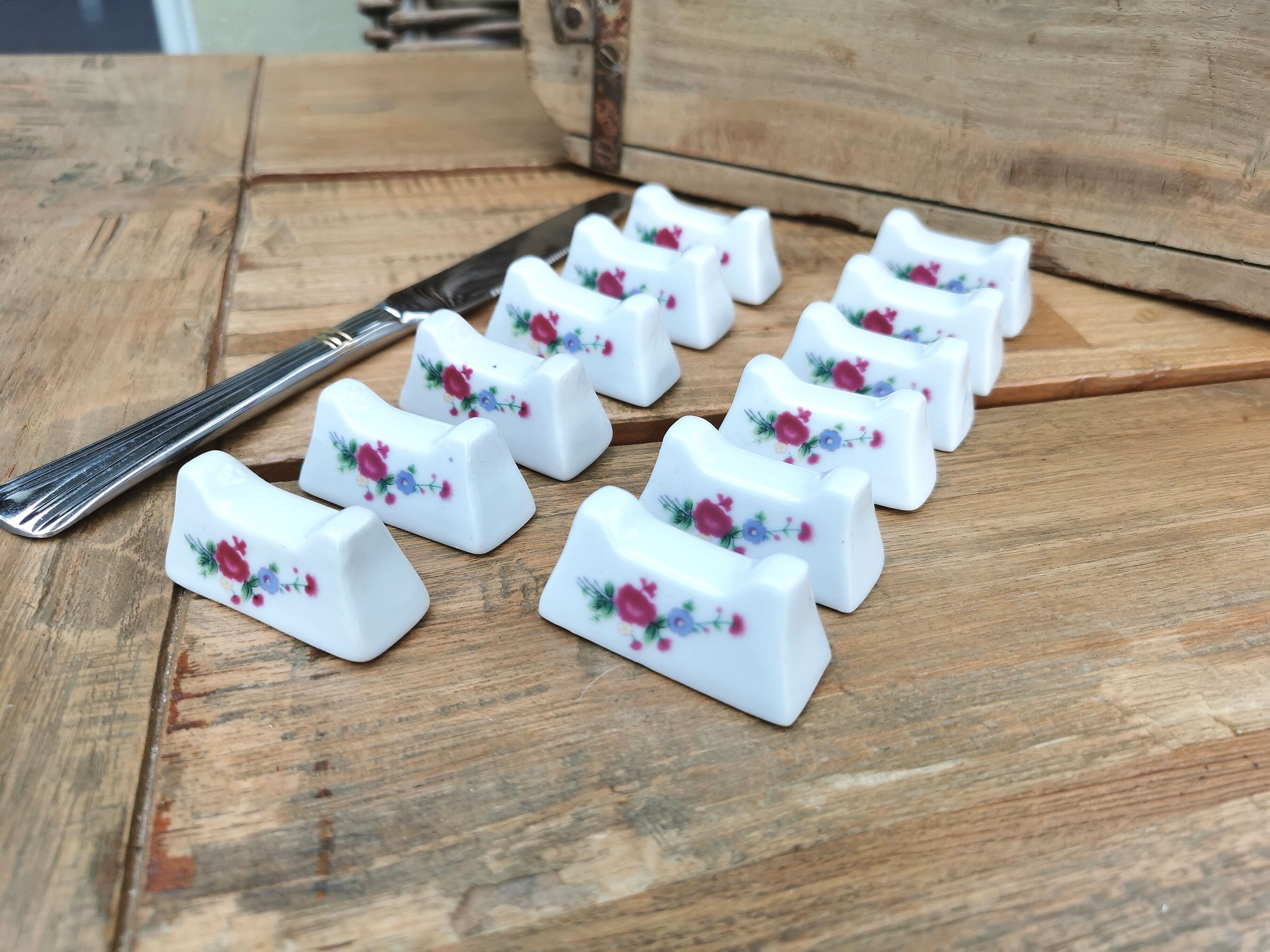 Set of 12 knife holders