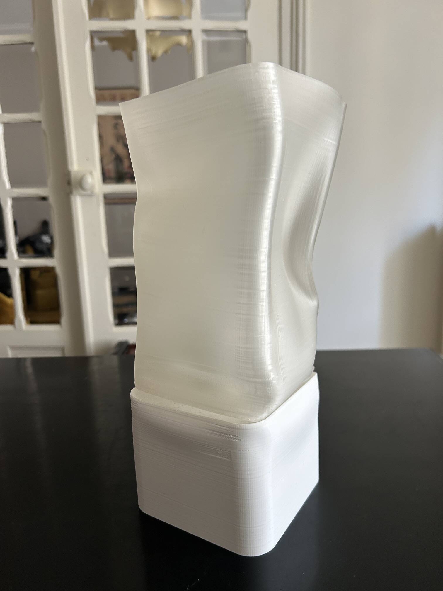 lampe vintage en plastique thermodeformée