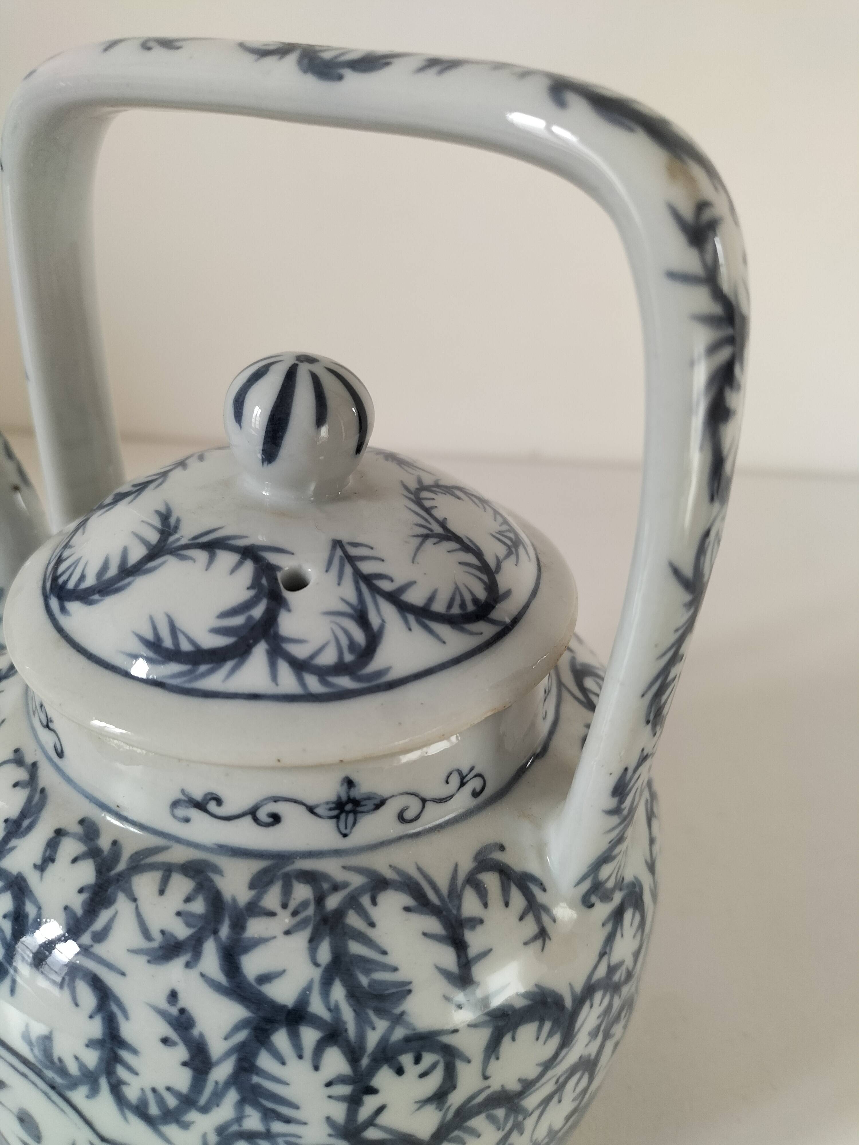 Théière chinoise porcelaine