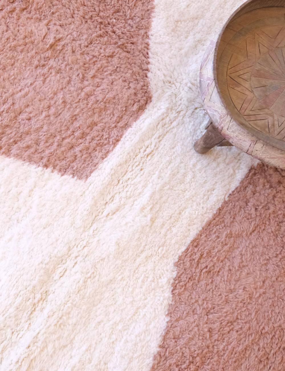 Contemporary wool rug - 351 x 255 cm