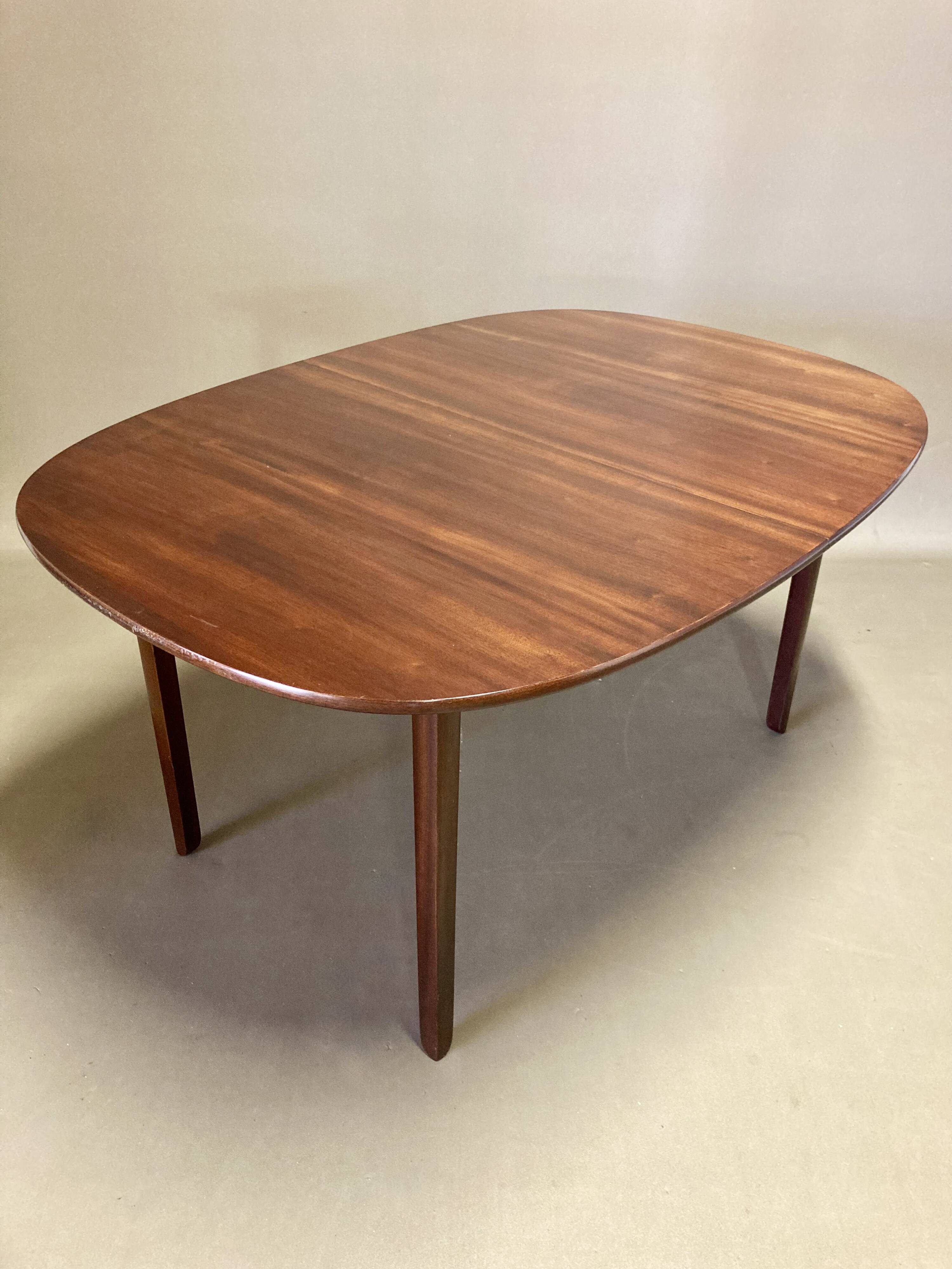 Rosewood high table Scandinavian design "Ole Wanscher" 1950.