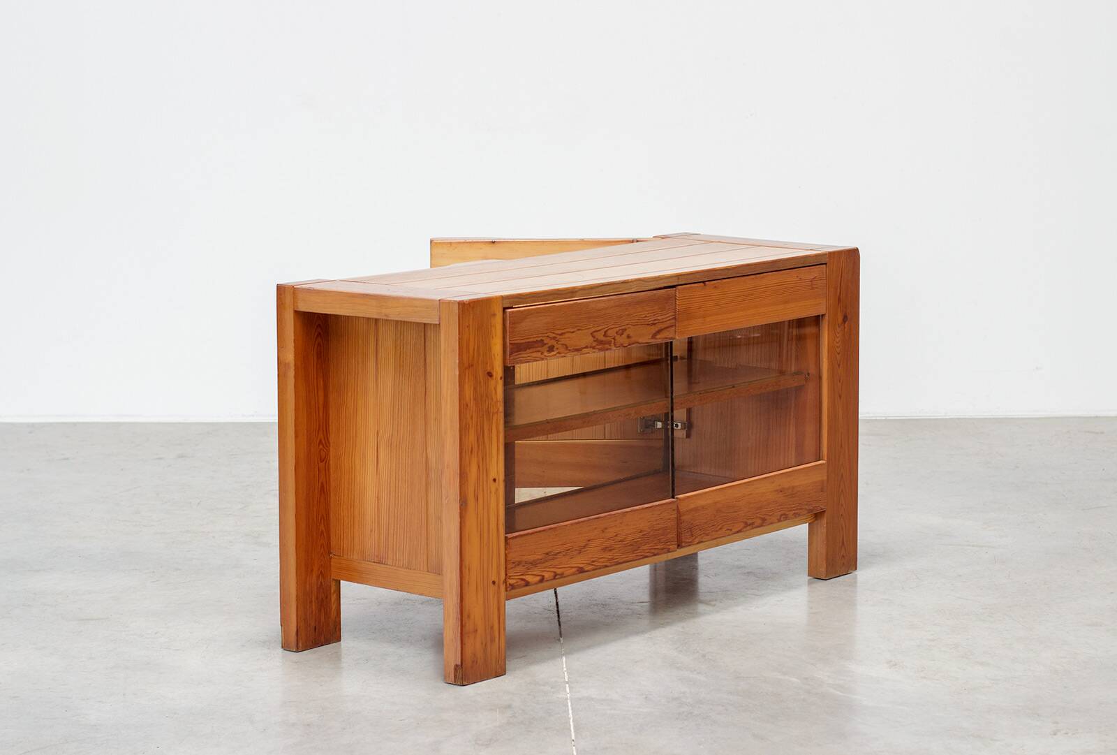 Maison Regain sideboard by Roland Haeusler