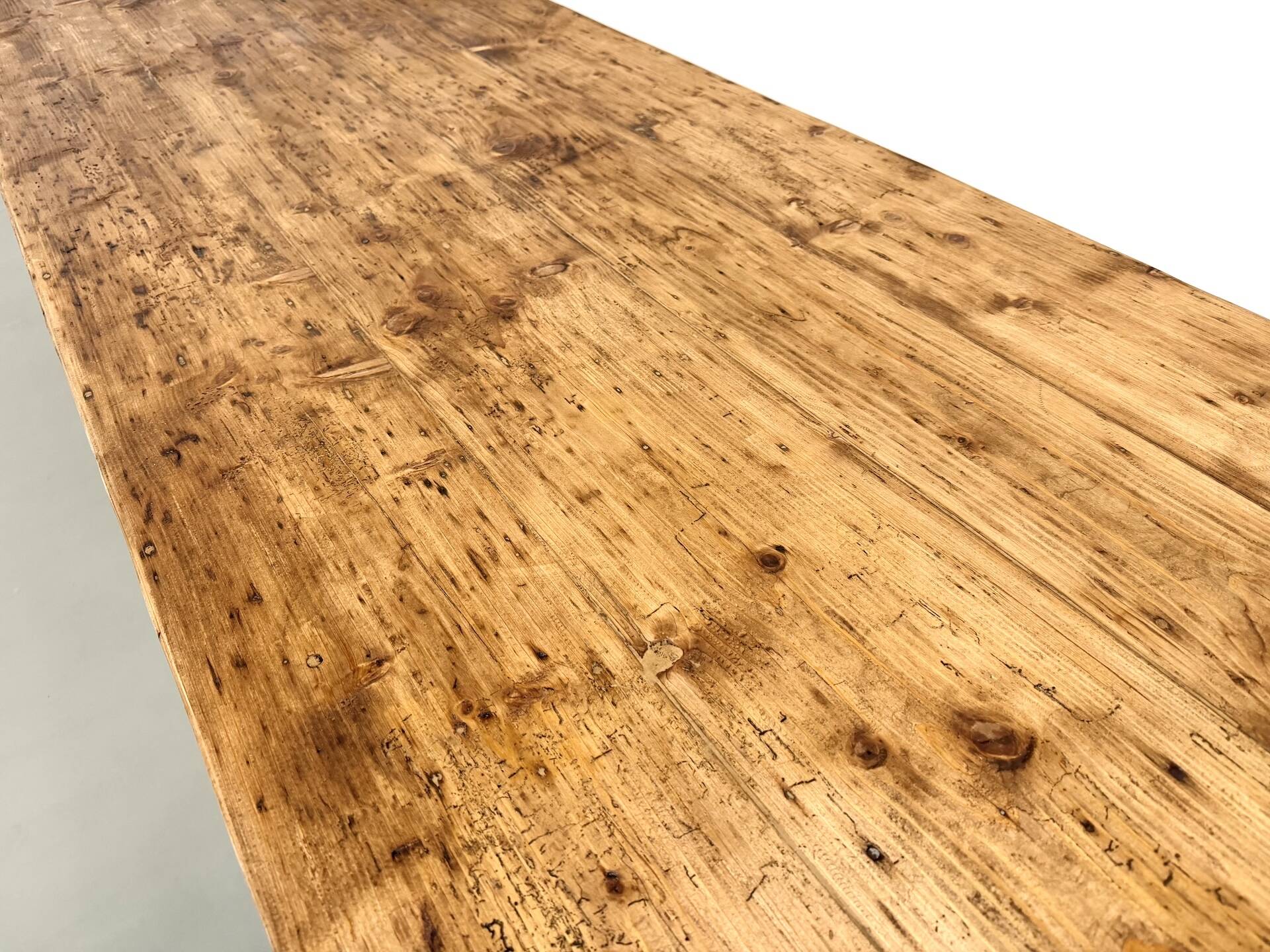 Large XXL farmhouse table in solid pine with 1950s tapered legs.