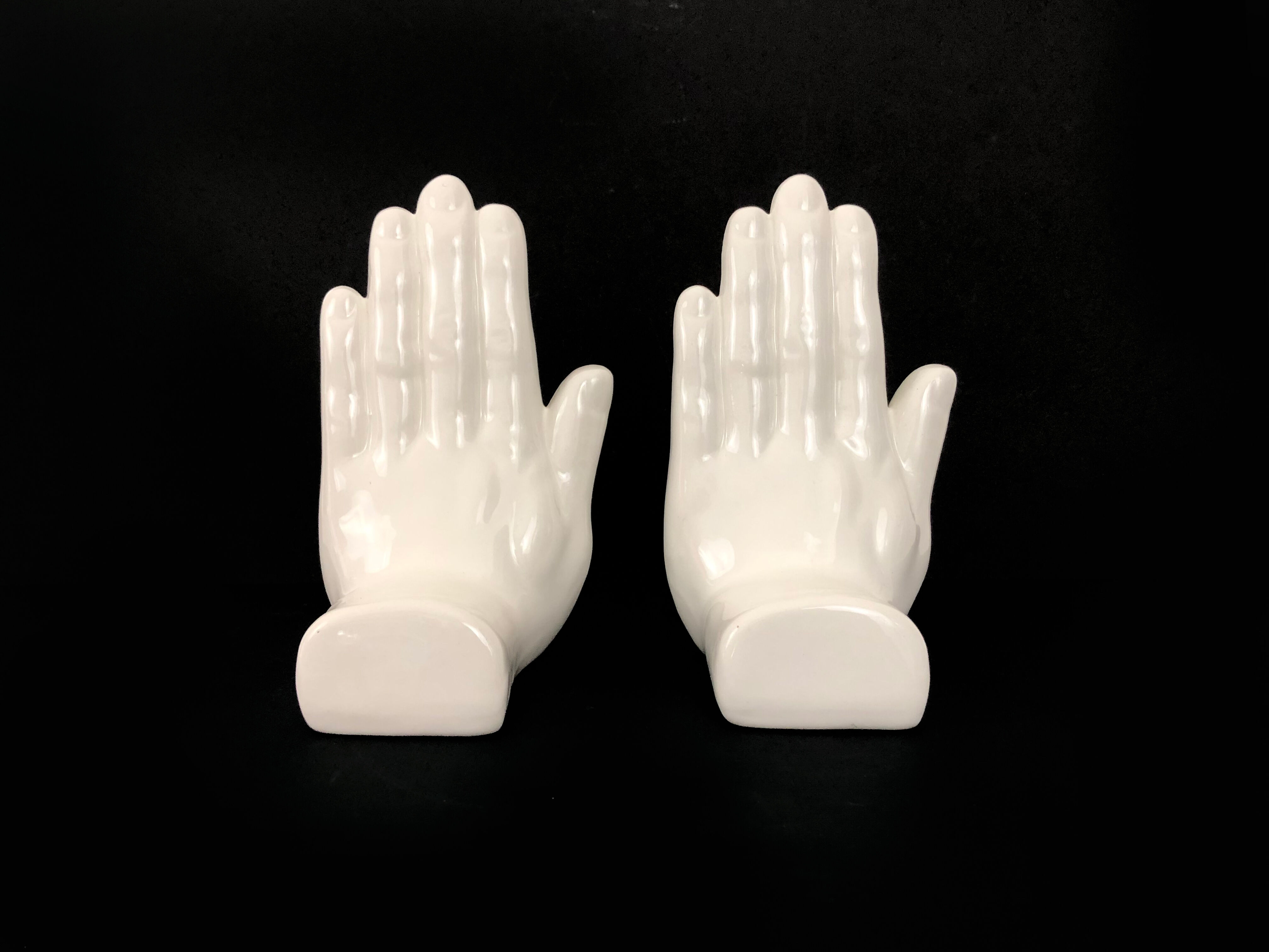 Pair of vintage handstrings in white ceramic to lester, year 80