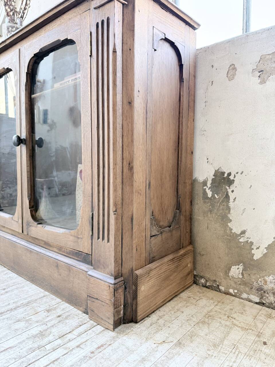 Enfilade display cabinet, solid oak, 1920.