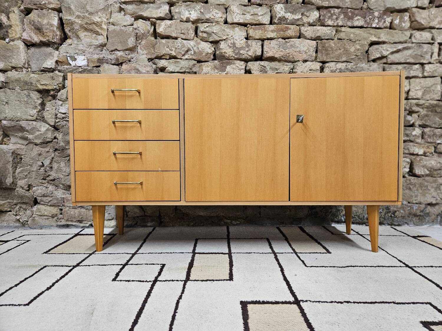 Vintage sideboard 1970 spindle legs
