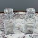 Paire de carafes en cristal de Baccarat, XXe Siècle