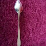 Set of 12 teaspoons.