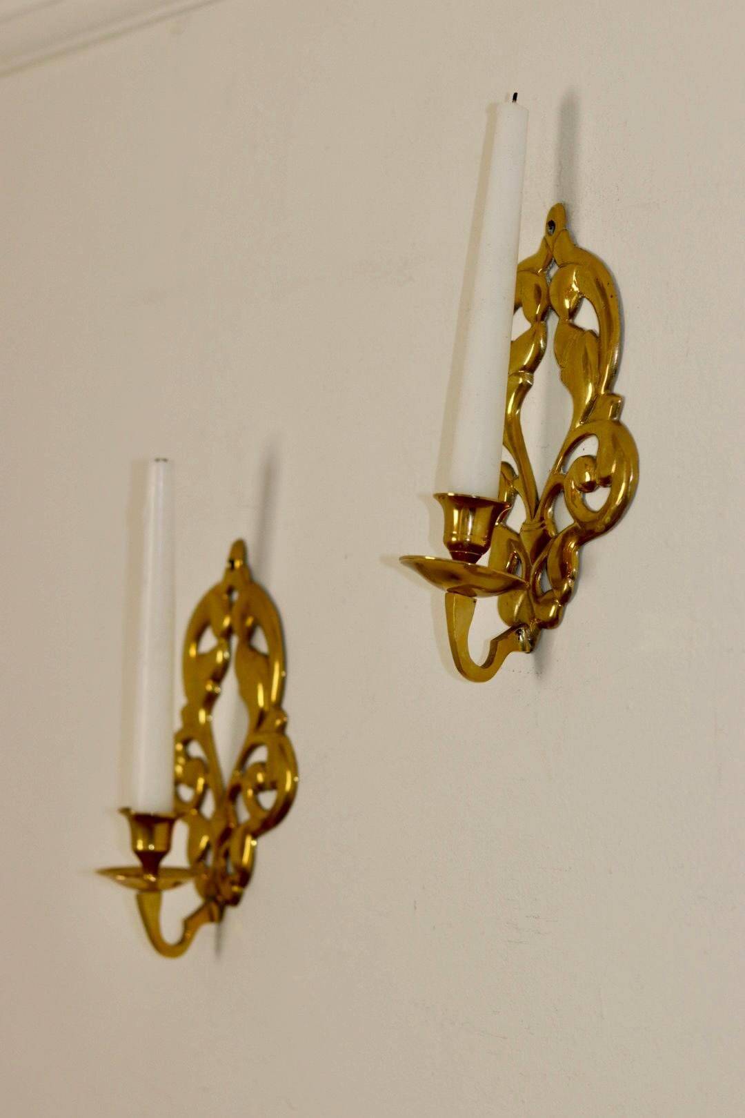 Paire d'appliques suédoises en laiton du milieu du siècle