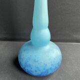 Soliflore vase named “Berluze” – Marmoreal glass – Signed Lorrain by Daum (1925-1934)
