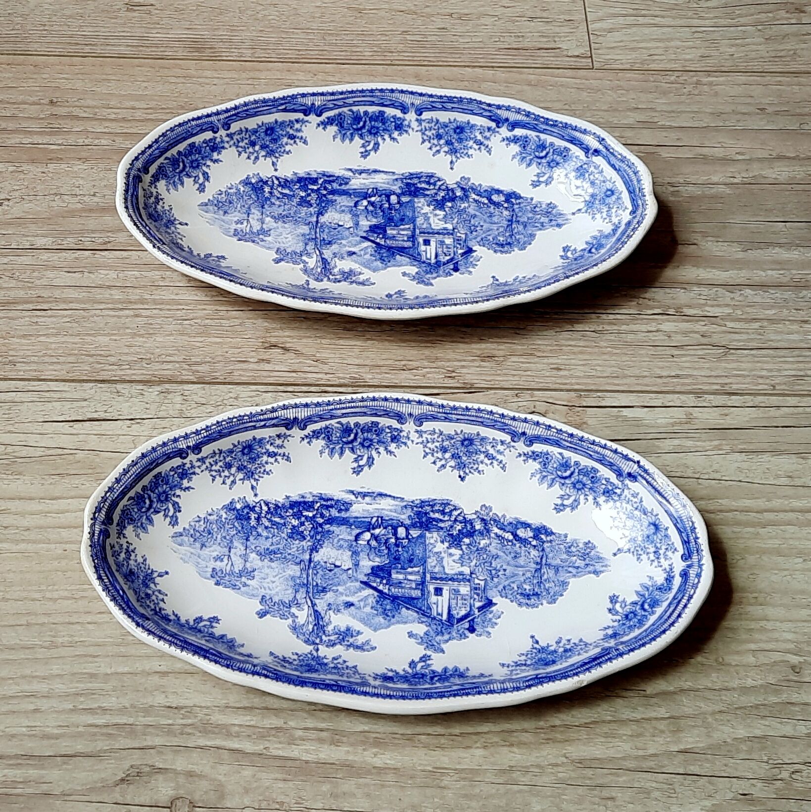 Lunéville - English Cottage - Presentation plate, Cup, Tray, Earthenware Saucière