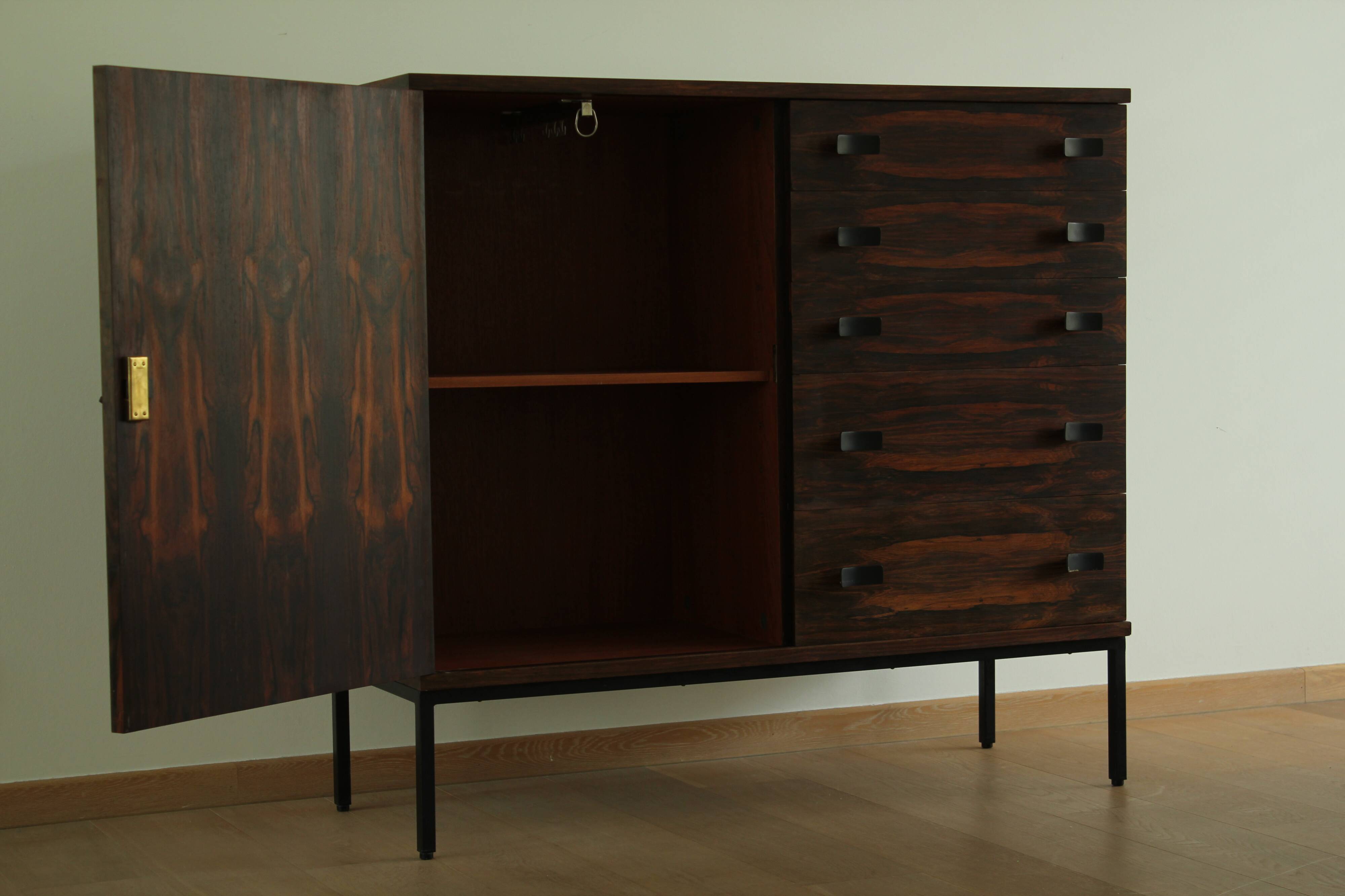 Commode d'Antoine Philippon et Jacqueline Lecoq pour Jules Degorr