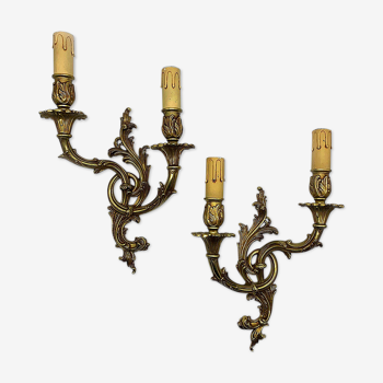 Pair of golden golden bronze sconces style Louis XV rocaille