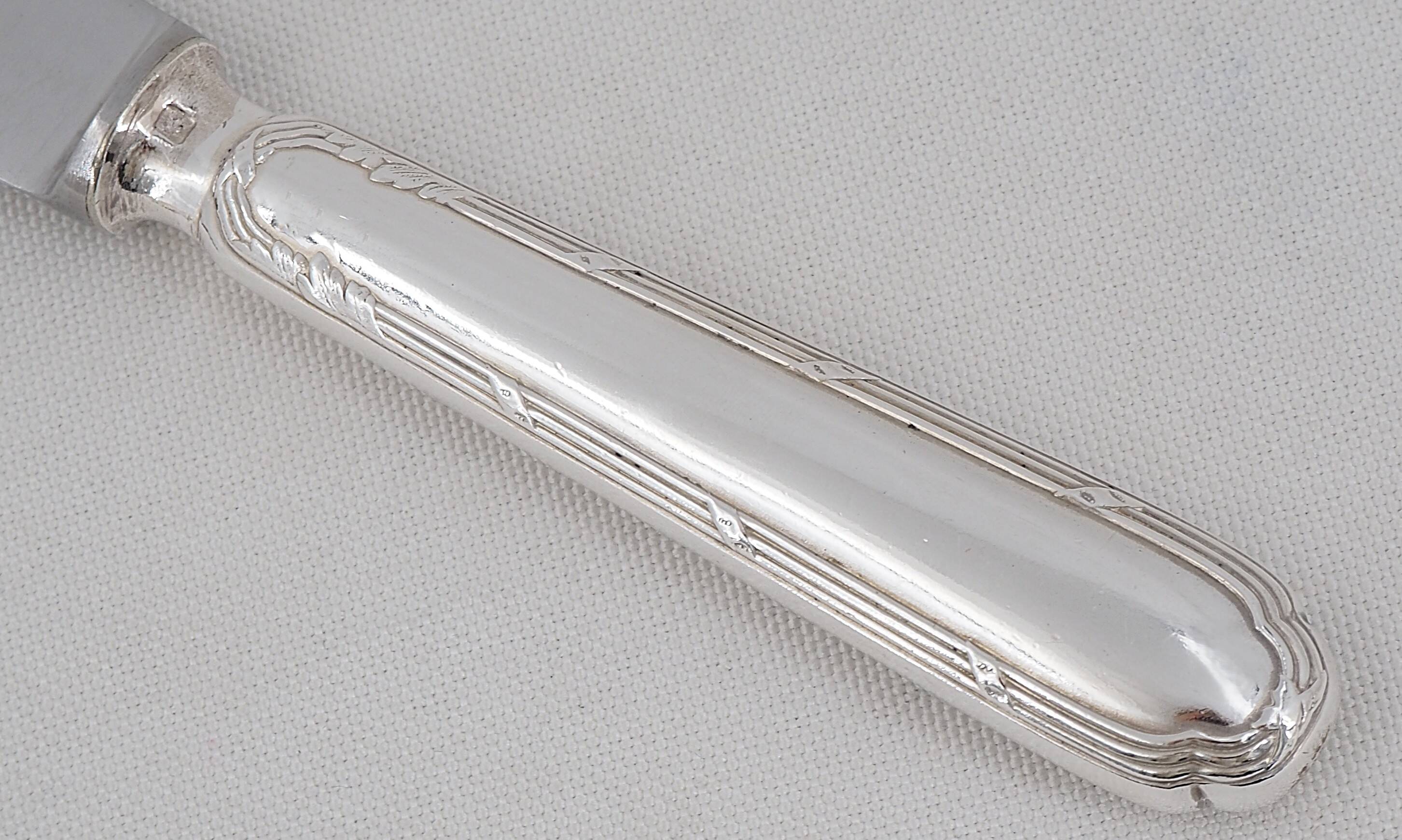 Ercuis Trianon, Rubans, 12 silver-plated table knives, excellent condition.