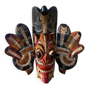 masque en bois asiatique