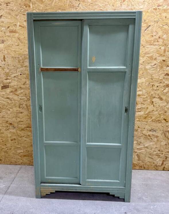 Parisian wardrobe with 2 sliding doors
