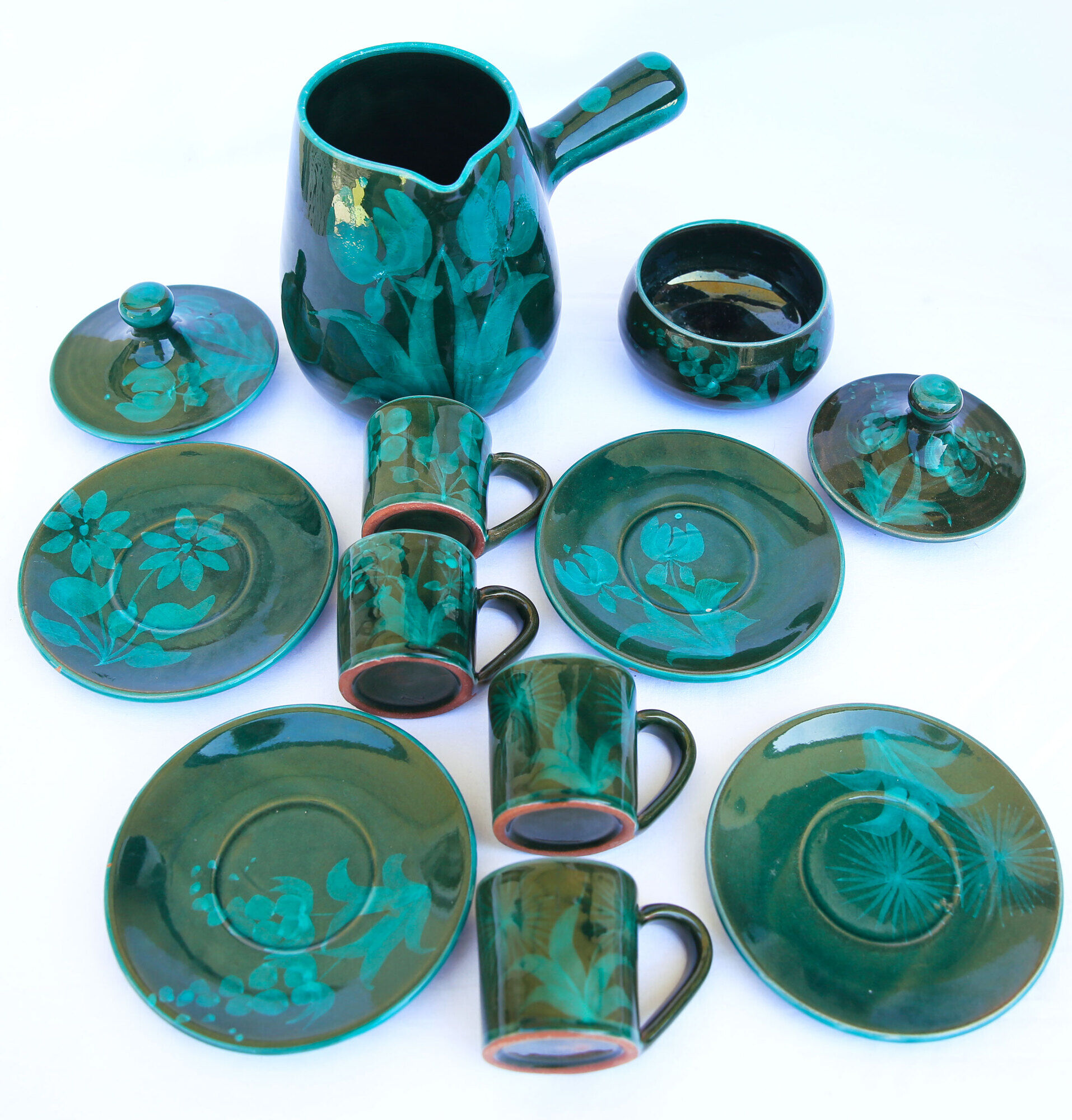 Teapot or chocolatier, its sugar bowl and its 4 cups of Italian ceramic Cerasarda