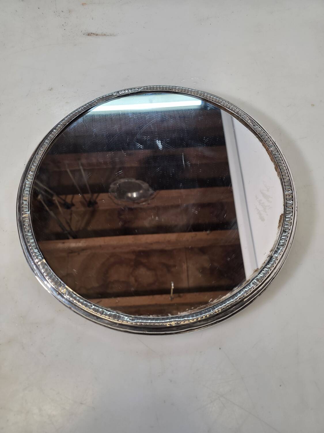 Silver-plated mirror tray centrepiece from the mid-20th century, 30 cm.