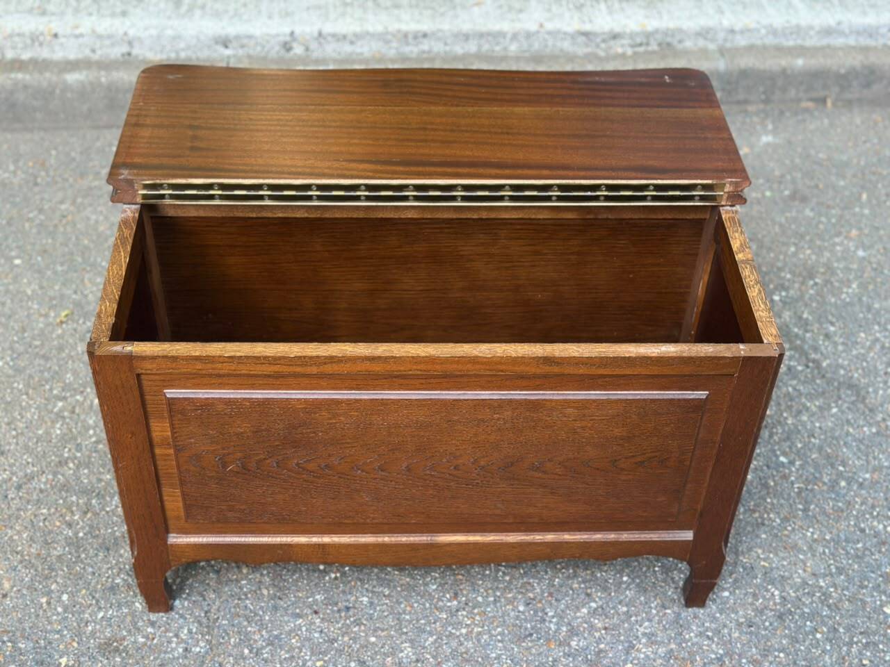 Vintage Louis XV style wooden toy storage chest bench 1980