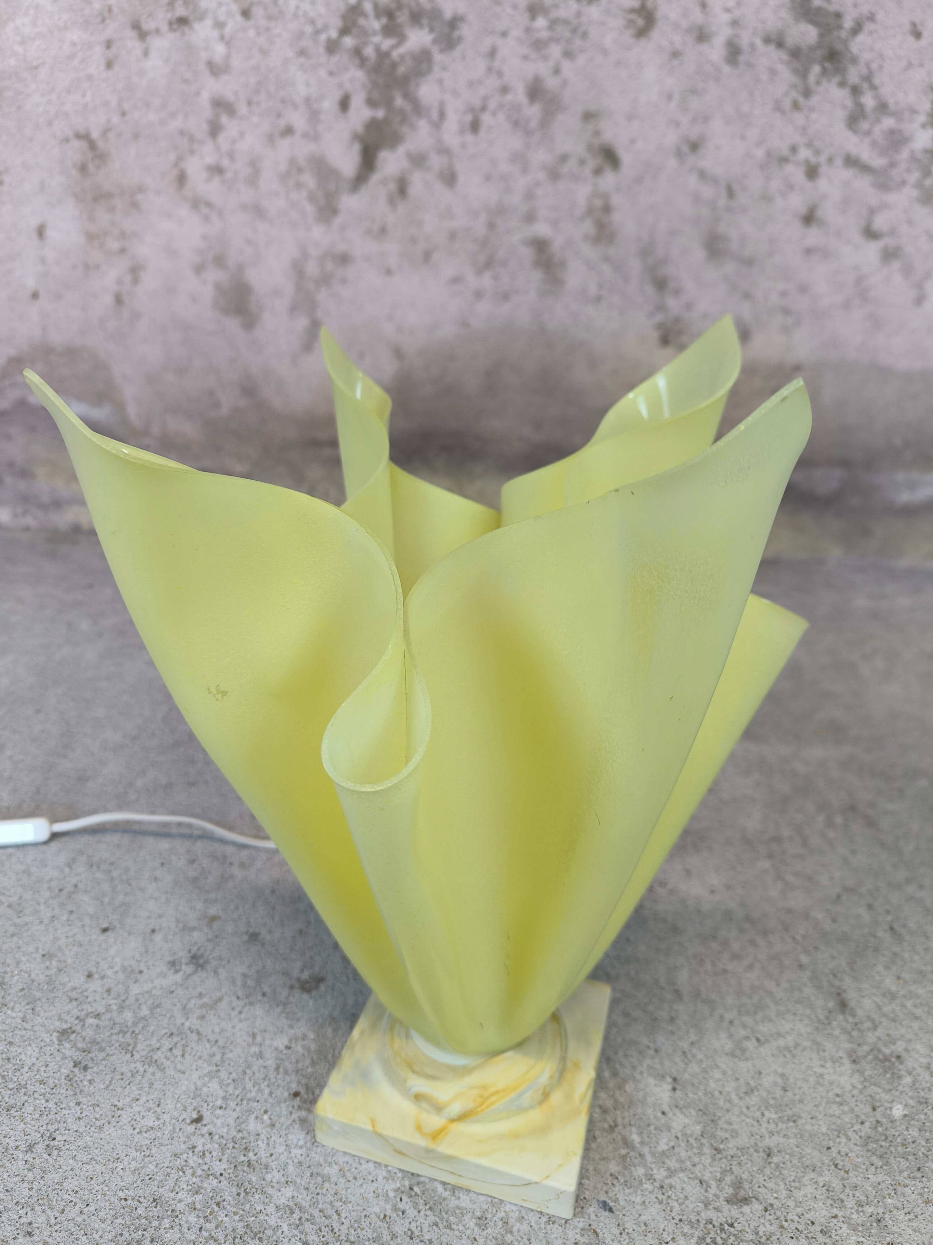 Vintage yellow Corolle table lamp