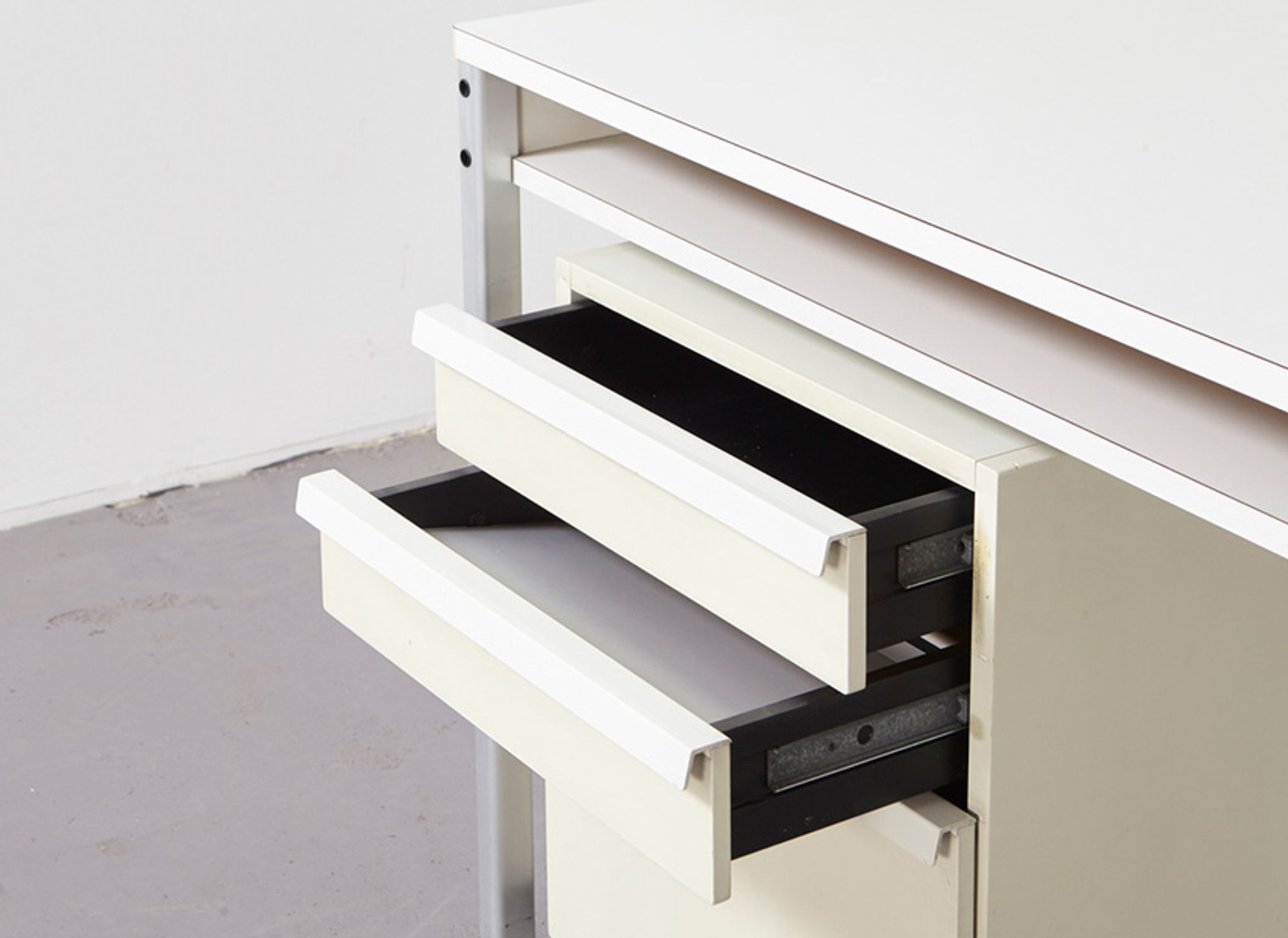 Dieter Rams bureau RZ-57 pour Vitsoe 1957