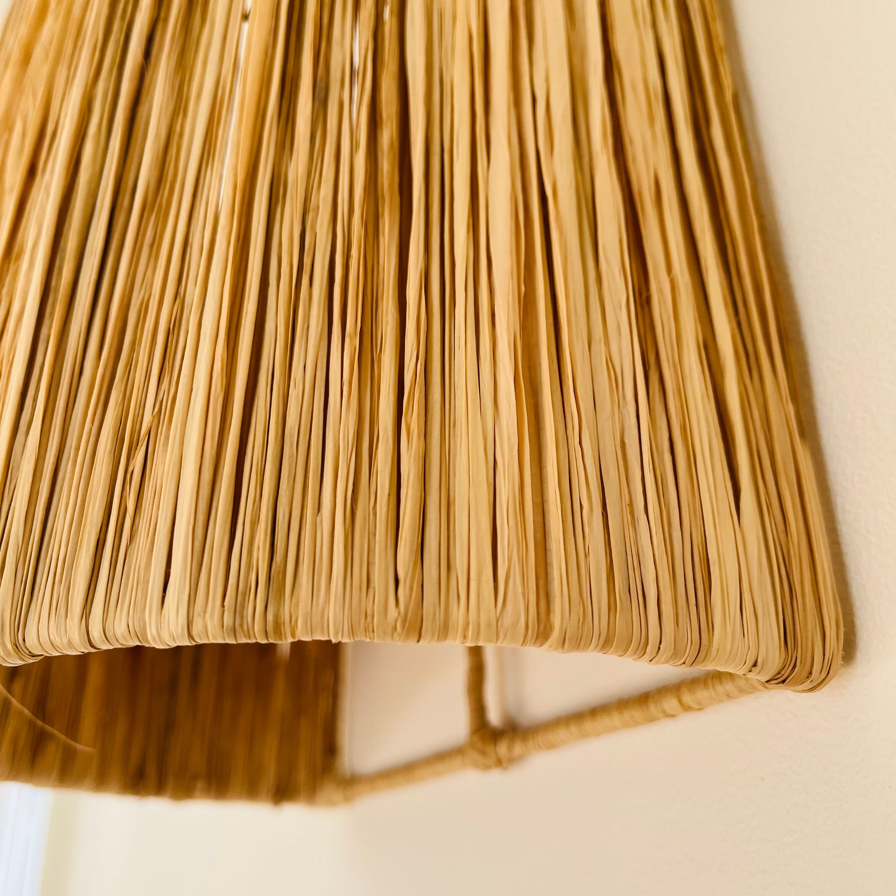 Raffia wall lamp