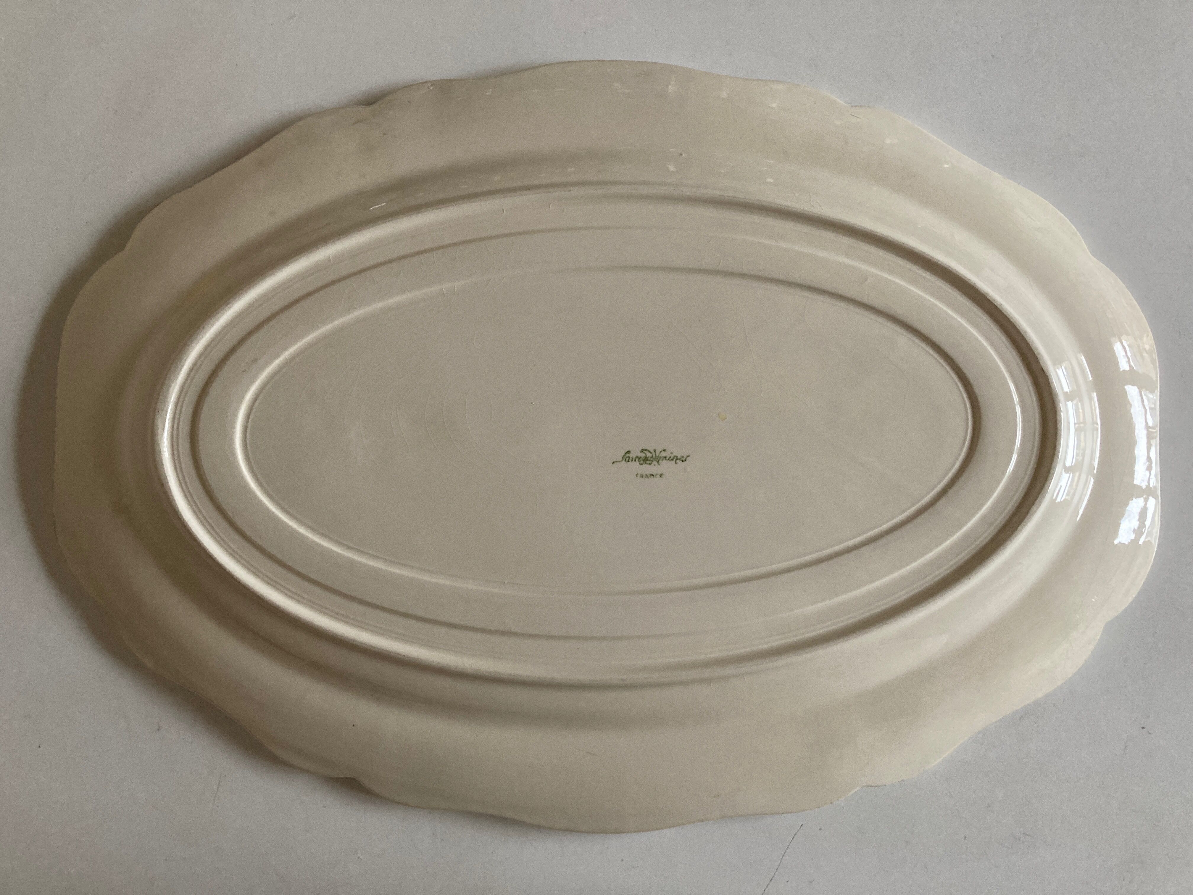 Sarreguemines ivory dish with oval godrons 44cm