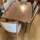 Table à manger 60/70 avec ses 8 chaises