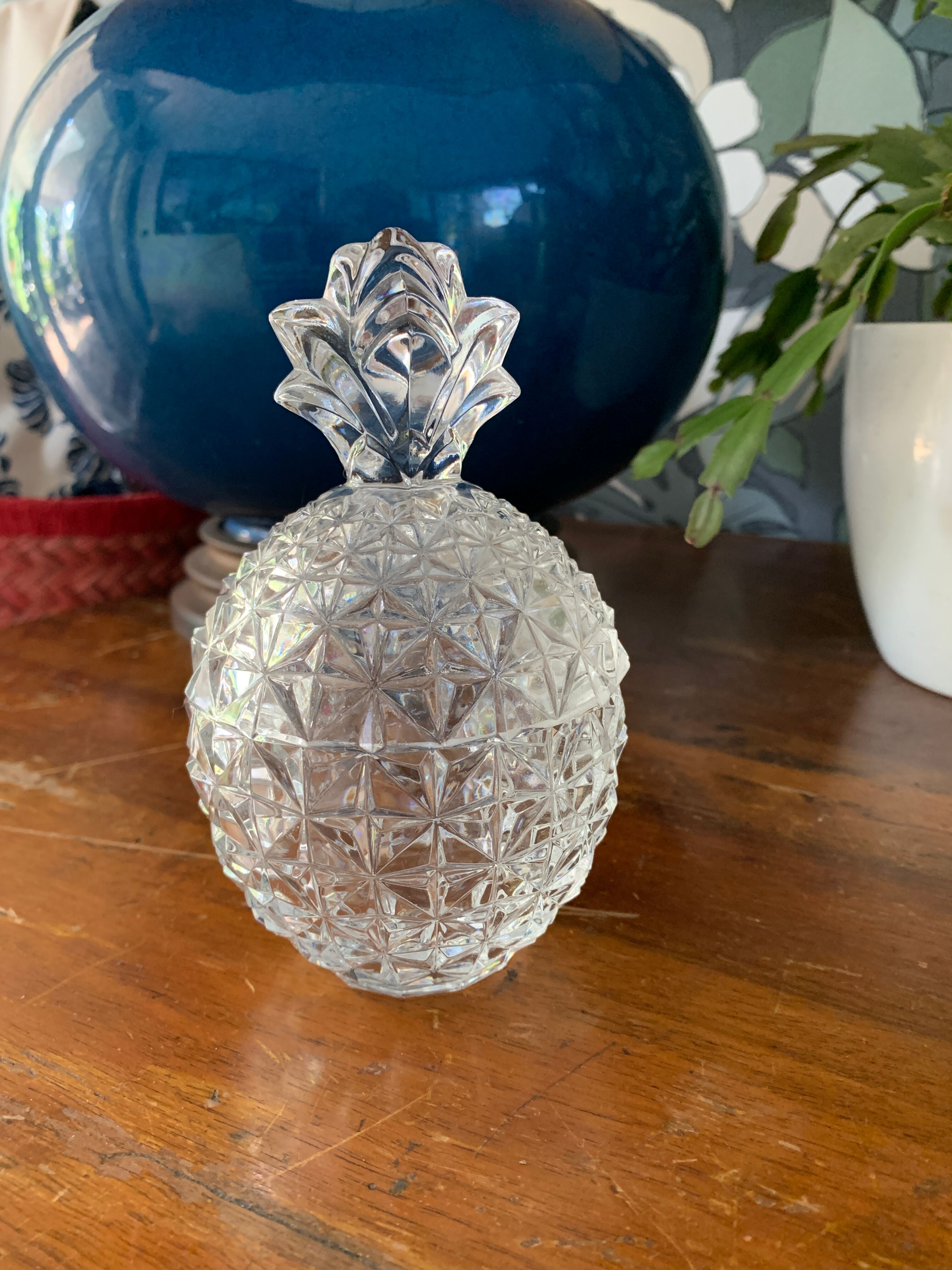 Vintage pineapple candy crystal