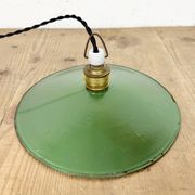Lampe industrielle en émail vert, années 1930