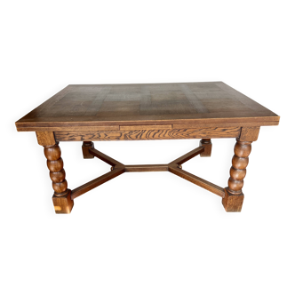 Renaissance-style solid oak table, 20th century.