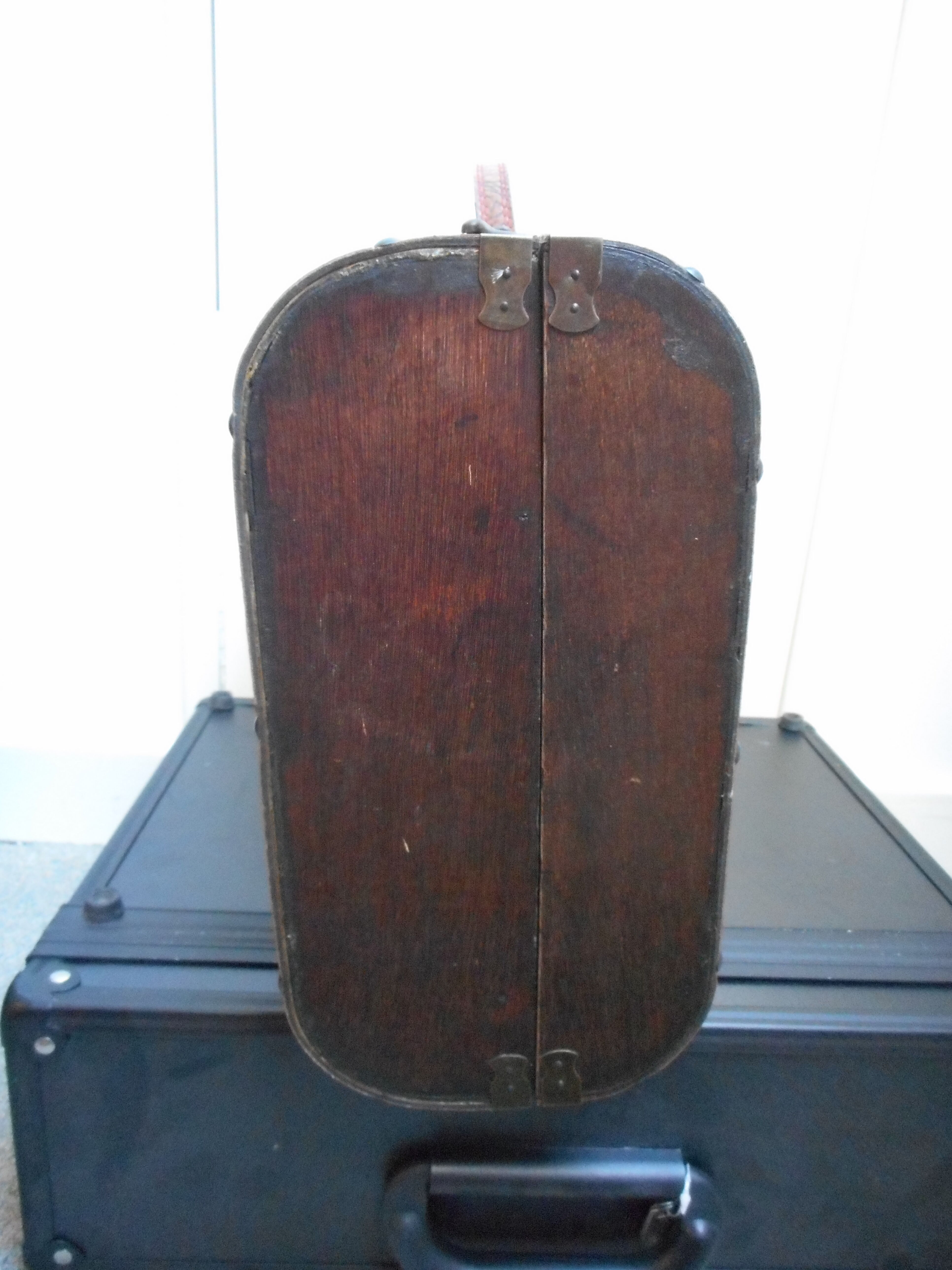 Valise vintage en bois