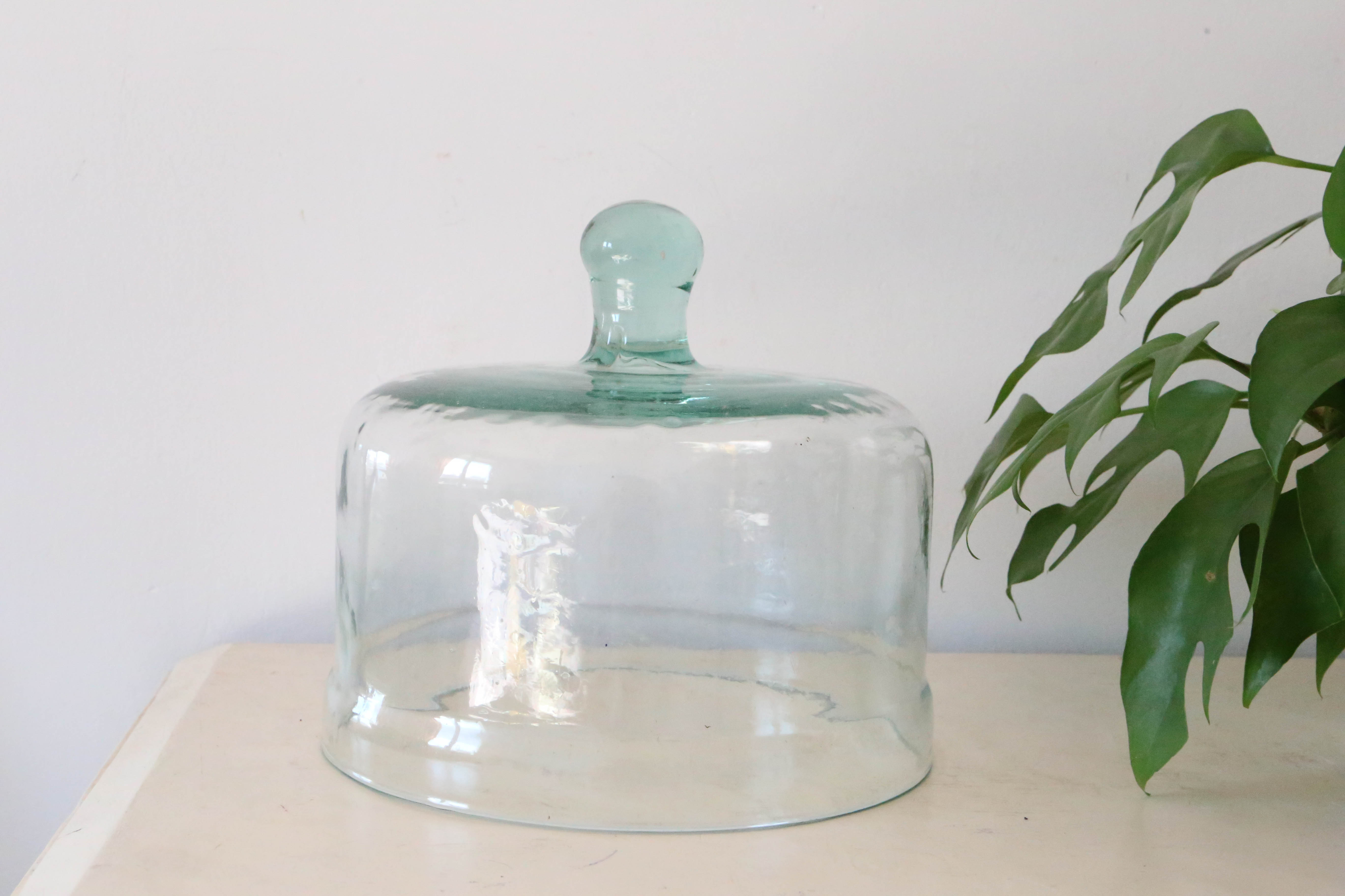 Glass bell from the 50s, vintage