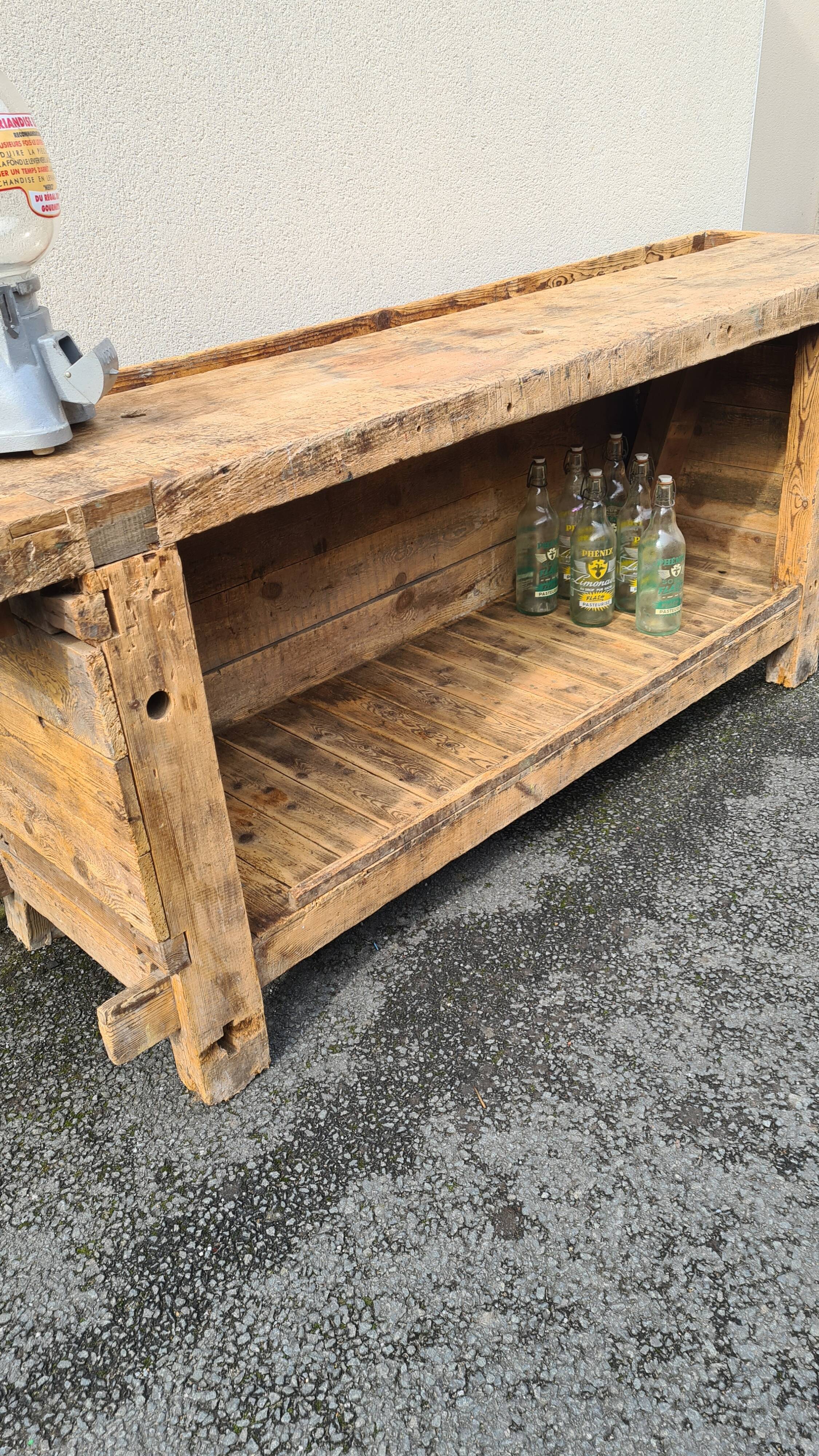 Carpenter's workbech