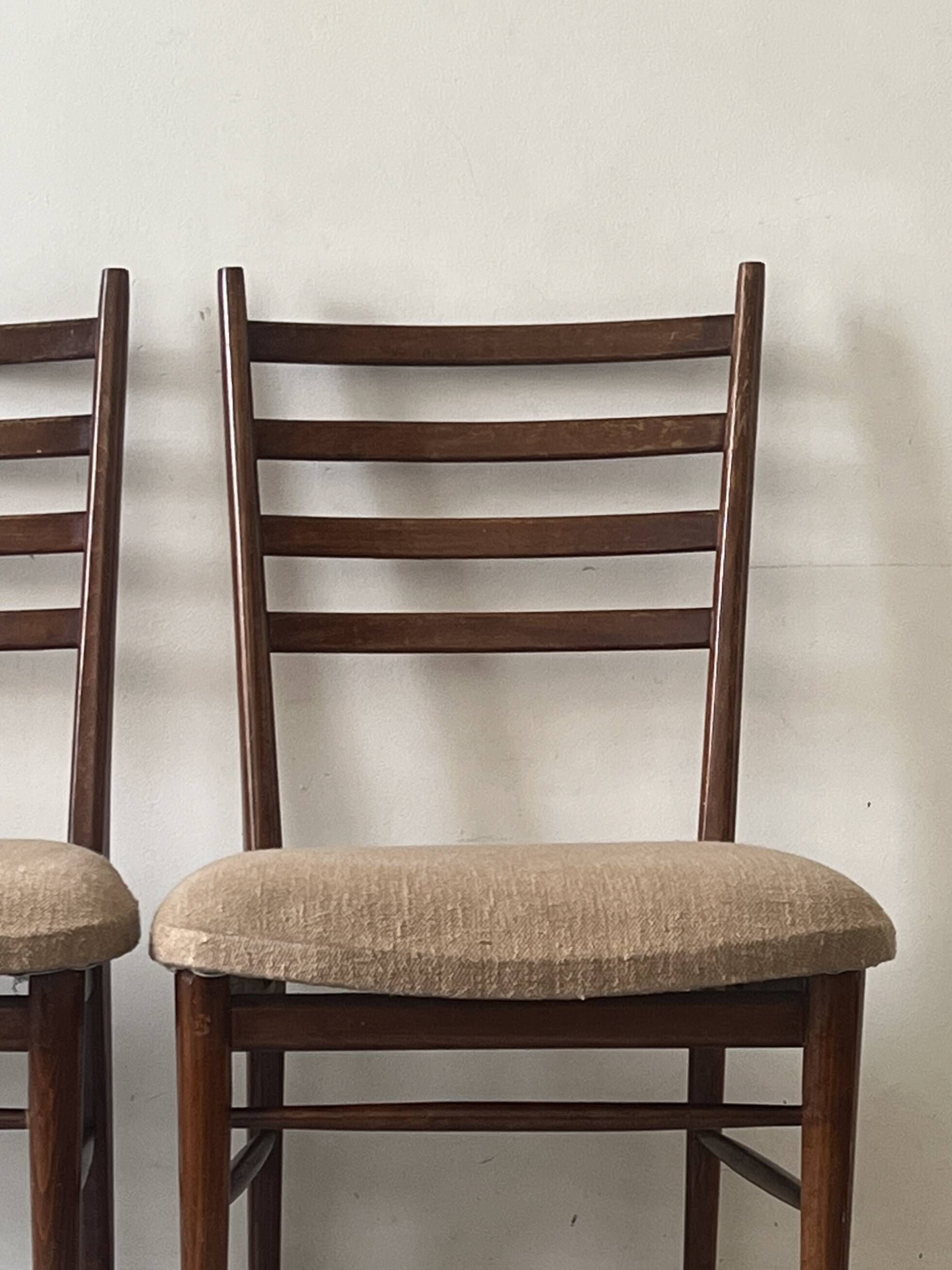 Lot de 2 chaises en bois filaire dans le gout de Gio PONTI , Italie 1970